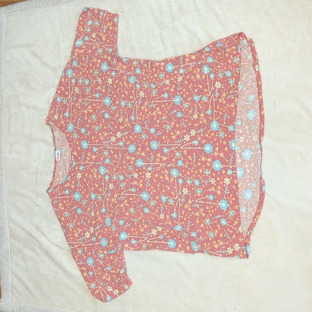 Lularoe woman's shirt size 3XL Pink With Blue Floral Design